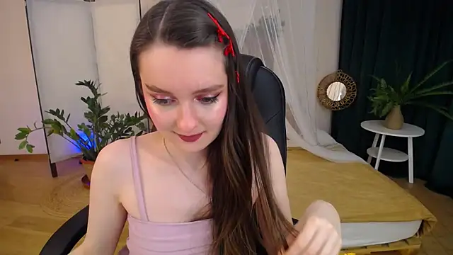 CloudGrace online show from February 2025 06:13:02 AM