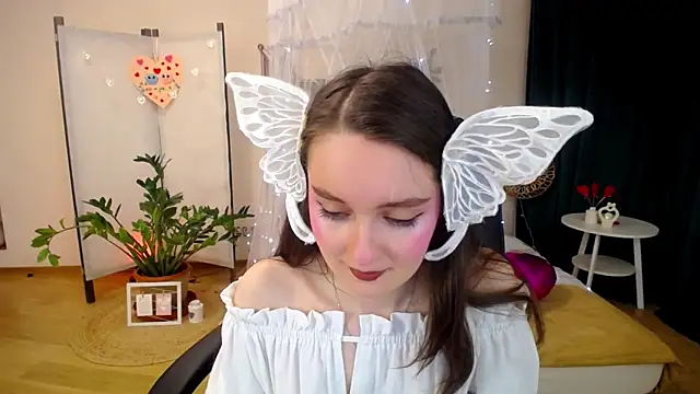 CloudGrace online show from February 2025 03:17:02 AM