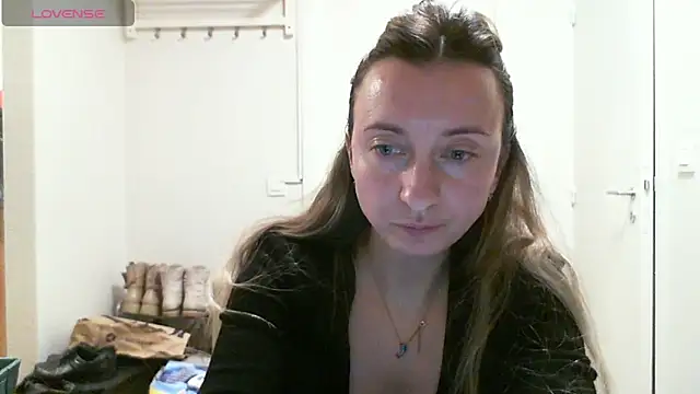 SusanCurt online show from February 2025 09:43:02 AM