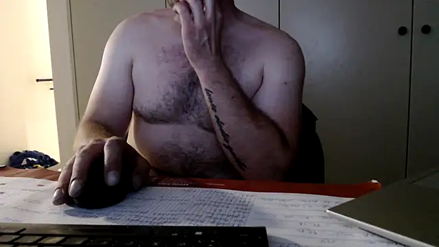 Snapshot of mrbigballs chatting on June 2026 10:22:02 PM mrbigballs online show from June 2026 10:22:02 PM