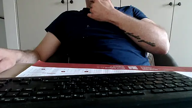 Snapshot of mrbigballs chatting on June 2026 07:27:02 PM mrbigballs online show from June 2026 07:27:02 PM