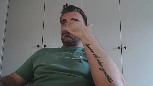 Snapshot of mrbigballs chatting on August 2026 06:44:02 PM mrbigballs online show from August 2026 06:44:02 PM