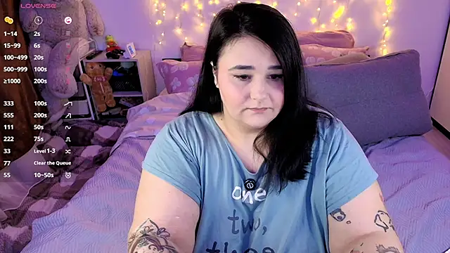 naughtykiss online show from February 2026 10:47:01 AM