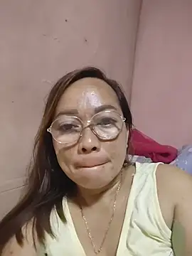 Snapshot of asianwet4u chatting on June 2026 03:02:01 PM asianwet4u online show from June 2026 03:02:01 PM