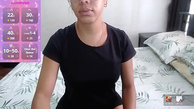 Snapshot of sensual_nataliee chatting on April 2026 02:54:01 PM sensual nataliee online show from April 2026 02:54:01 PM