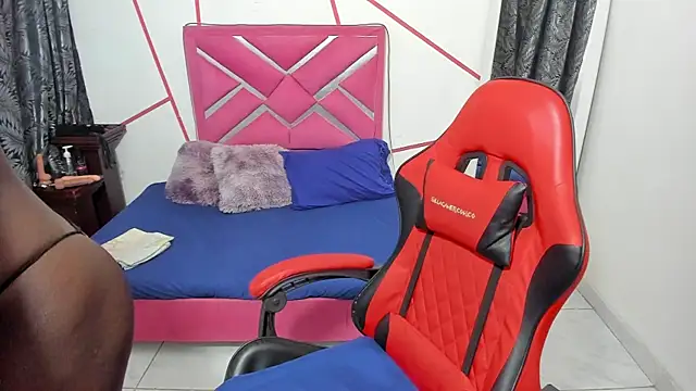 stNatashaBrunette online show from October 2025 05:07:02 AM