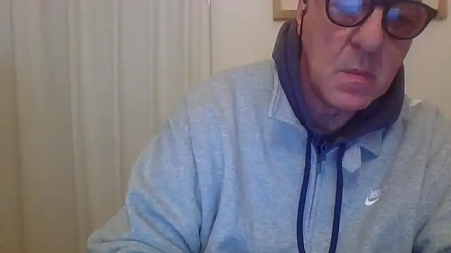 ANONIMO7735 online show from April 2026 04:59:02 PM