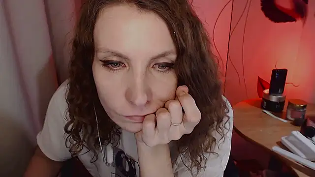 Snapshot of JohansonKatie chatting on January 2025 02:42:02 AM JohansonKatie online show from January 2025 02:42:02 AM