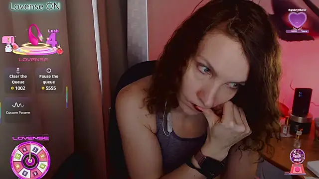 Snapshot of JohansonKatie chatting on March 2025 06:21:01 AM JohansonKatie online show from March 2025 06:21:01 AM