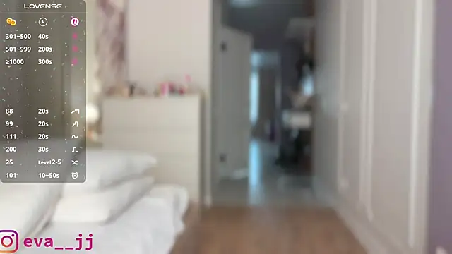 Snapshot of Eva_JJ chatting on November 2025 03:28:01 AM Eva JJ online show from November 2025 03:28:01 AM