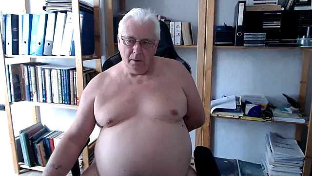 Snapshot of SchwanzhureXXL chatting on July 2026 01:46:02 PM SchwanzhureXXL online show from July 2026 01:46:02 PM