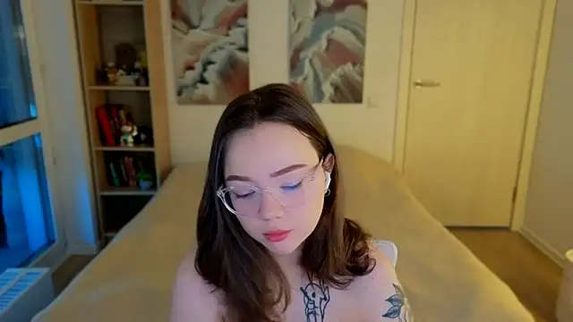 Snapshot of MilenaSaint chatting on May 2026 03:35:01 AM MilenaSaint online show from May 2026 03:35:01 AM