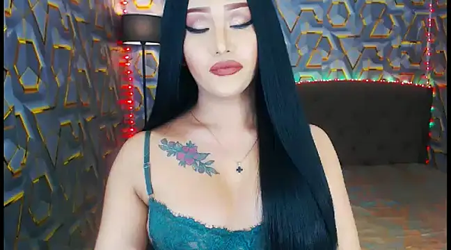 Snapshot of KylieMaxwellCaulfield_TS chatting on January 2025 01:41:01 AM KylieMaxwellCaulfield TS online show from January 2025 01:41:01 AM