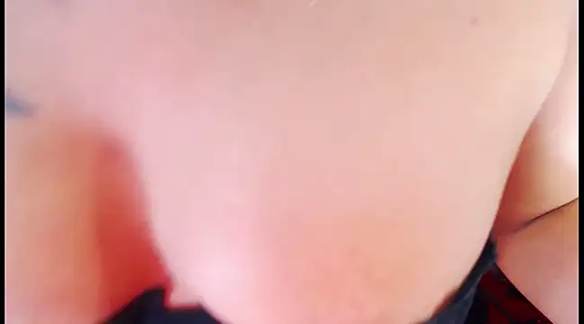 Snapshot of KylieMaxwellCaulfield_TS chatting on March 2025 08:17:01 AM KylieMaxwellCaulfield TS online show from March 2025 08:17:01 AM