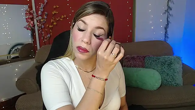 Snapshot of ms_sofia_x chatting on December 2024 02:44:01 PM ms sofia x online show from December 2024 02:44:01 PM