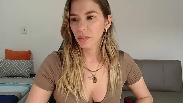 Snapshot of ms_sofia_x chatting on October 2025 02:24:02 PM ms sofia x online show from October 2025 02:24:02 PM