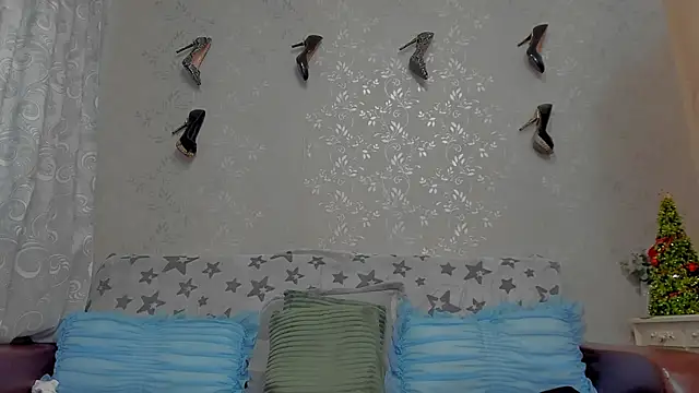 emilianna666 online show from December 2024 11:55:01 AM