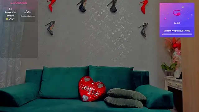 emilianna666 online show from November 2025 09:42:02 AM