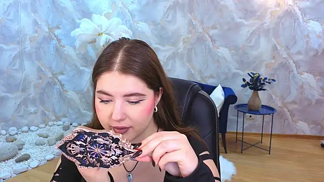 NicoleFoxery online show from November 2025 06:22:02 PM