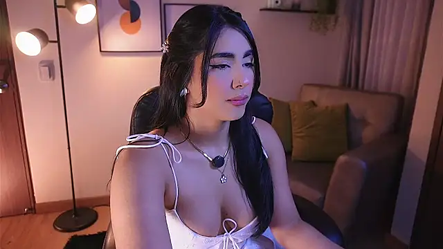 Isabella dior online show from November 2025 09:35:01 PM