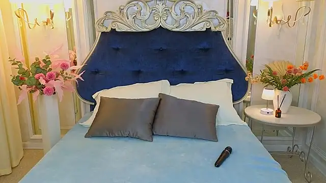 Snapshot of Ariana_Petite chatting on May 2026 12:28:02 AM Ariana Petite online show from May 2026 12:28:02 AM