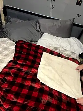 Snapshot of mirandamark2020 chatting on January 2026 11:51:01 PM mirandamark2020 online show from January 2026 11:51:01 PM