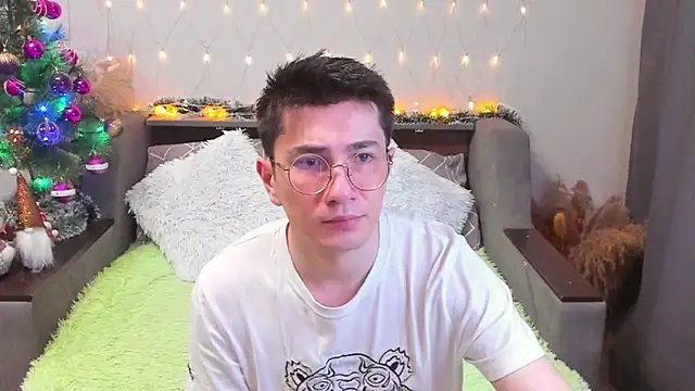 Yumi steve online show from January 2025 07:39:01 PM