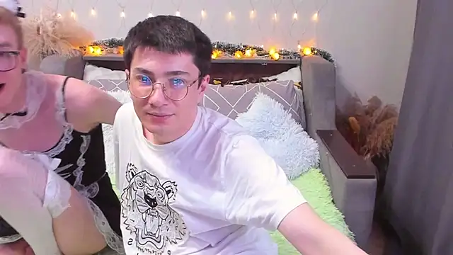 Yumi steve online show from March 2025 01:00:02 AM