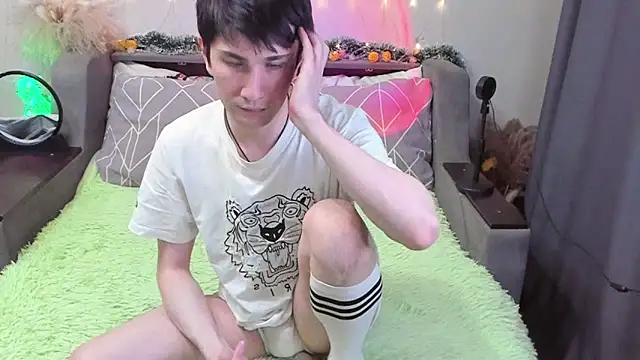 Yumi steve online show from November 2025 03:52:02 PM