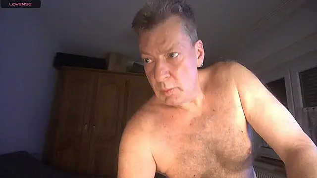 iliebetights online show from January 2026 06:57:01 PM