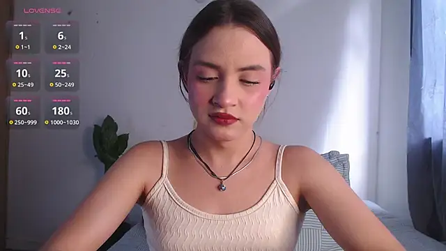 Snapshot of valen_thompson chatting on May 2026 08:49:02 PM valen thompson online show from May 2026 08:49:02 PM