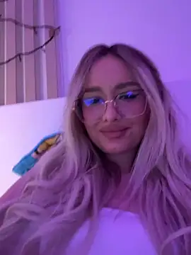 mollyxxx online show from January 2025 04:50:01 AM