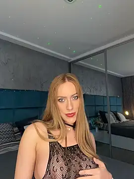 Snapshot of RockQueen_A chatting on May 2026 05:48:02 AM RockQueen A online show from May 2026 05:48:02 AM