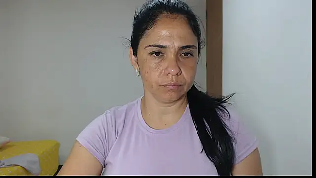 selena ferri online show from September 2025 12:32:02 AM