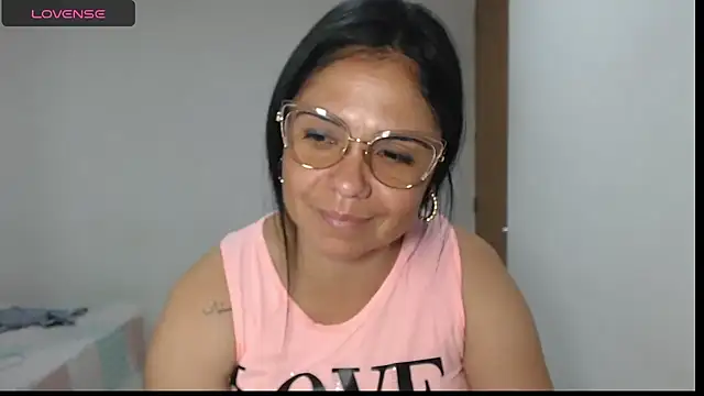 selena ferri online show from October 2025 08:25:01 PM