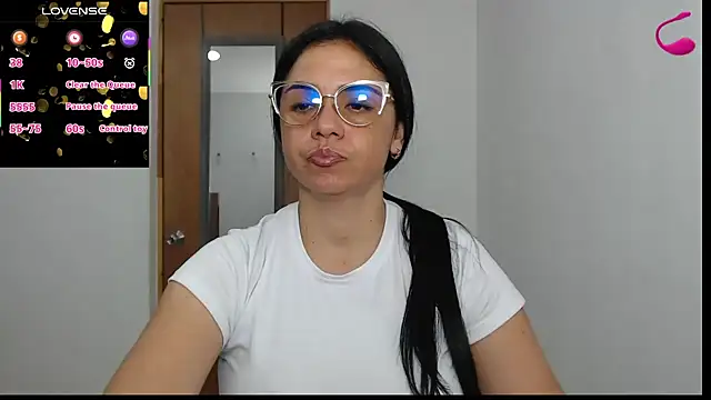 selena ferri online show from February 2026 12:04:02 AM