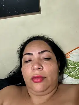 Snapshot of NIKOLE1301 chatting on February 2026 01:40:01 PM NIKOLE1301 online show from February 2026 01:40:01 PM