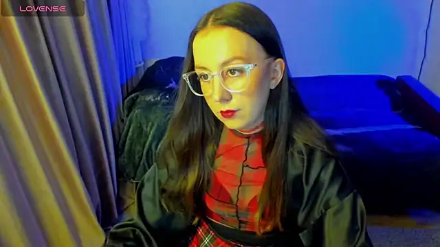 Snapshot of CurlySteph chatting on May 2026 07:09:02 PM CurlySteph online show from May 2026 07:09:02 PM
