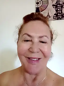 Hottie-Mom online show from September 2025 08:05:01 AM