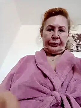 Hottie-Mom online show from April 2026 09:20:01 AM