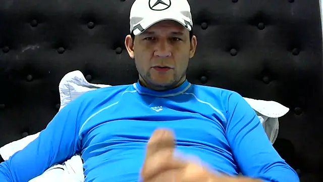 altenori112 online show from January 2025 01:44:01 AM