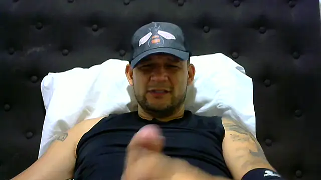 altenori112 online show from February 2025 11:45:01 PM