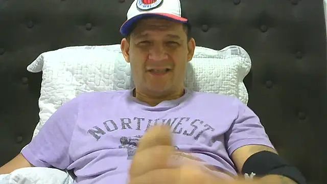 altenori112 online show from February 2025 01:38:01 PM