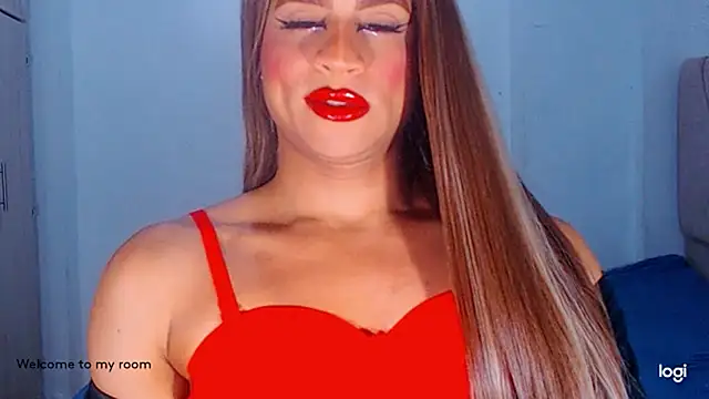 Snapshot of Valenntyna chatting on May 2026 07:32:02 PM Valenntyna online show from May 2026 07:32:02 PM