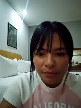 Snapshot of BurnWetHot3 chatting on February 2025 05:29:02 AM BurnWetHot3 online show from February 2025 05:29:02 AM