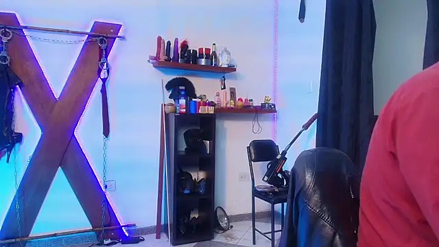 boy n girl online show from December 2024 11:13:01 AM