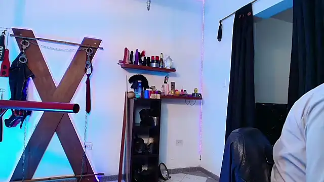 boy n girl online show from December 2024 09:40:02 AM