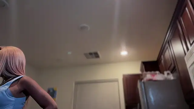 Cum2Charm online show from April 2026 06:19:01 AM