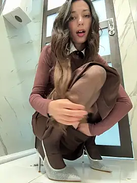  MiaQueen  online show from April 2026 09:17:02 PM