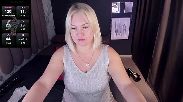 YolandaKiss online show from October 2025 04:45:01 AM